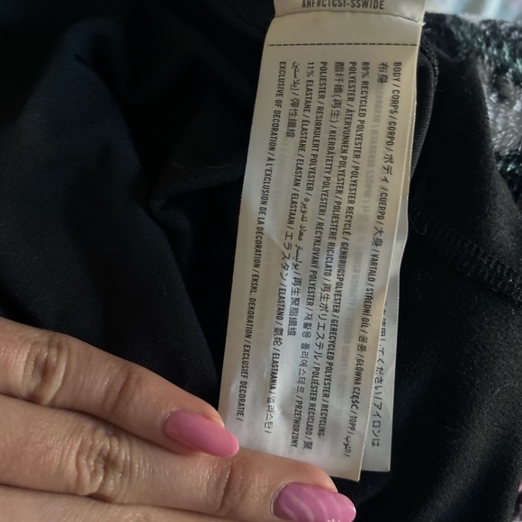 Hollister Gilly Hicks high-waisted sportswear shorts/bike shorts - Picture 5 of 5